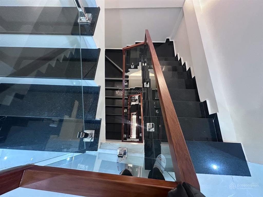 Phân lô kđt định công thang máy ô tô tránh vỉa hè kinh doanh