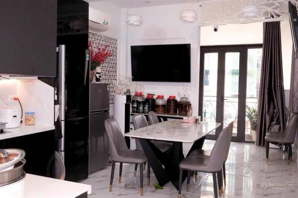 Bán nhà phân lô hoàng văn thái  thanh xuân  6 tầng thang máy  ô tô tránh  dừng đỗ ngày đêm