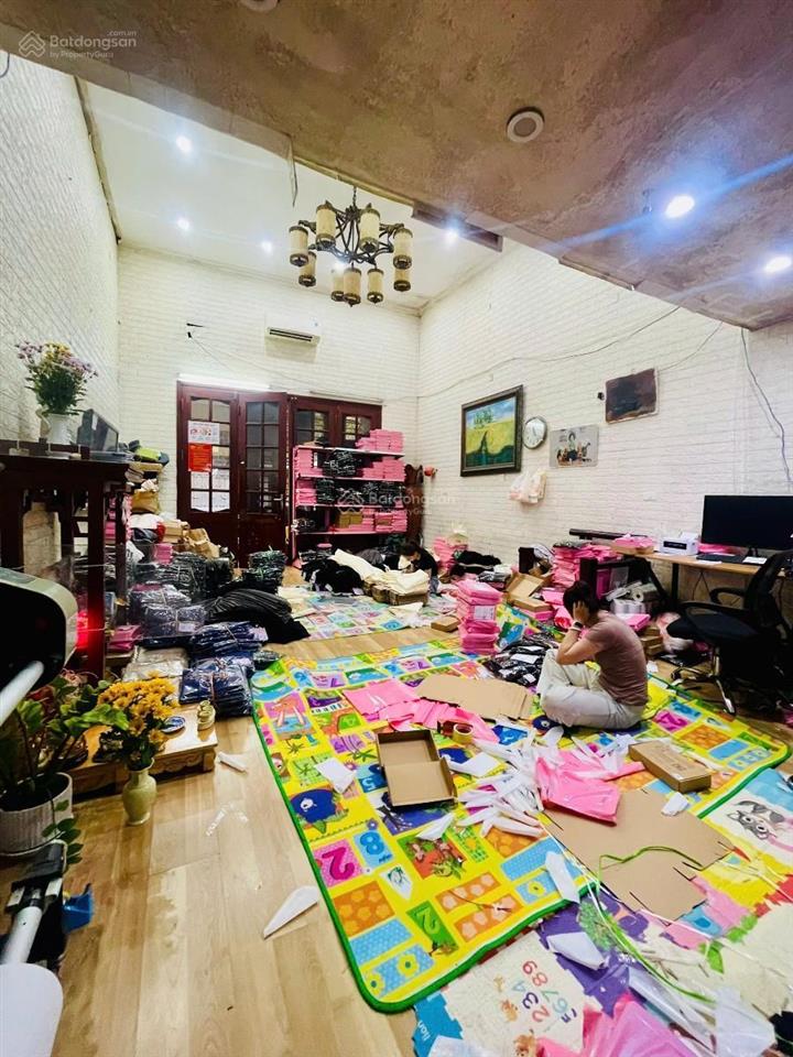 Bán nhà tô hiệu hà cầu trung tâm hà đông 65m ô tô tránh