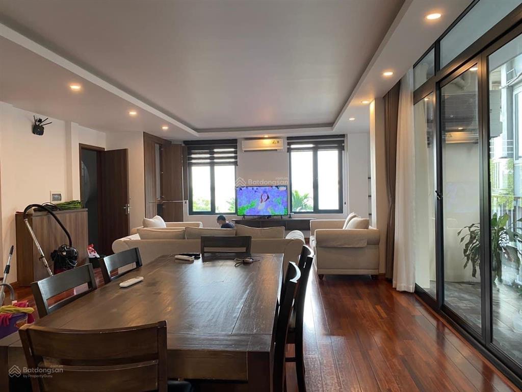 Chính chủ gửi bán tòa nhà mặt phố quảng khánh 110m2, 8 tầng, mt 10m. giá 117tỷ.  0888 999 ***