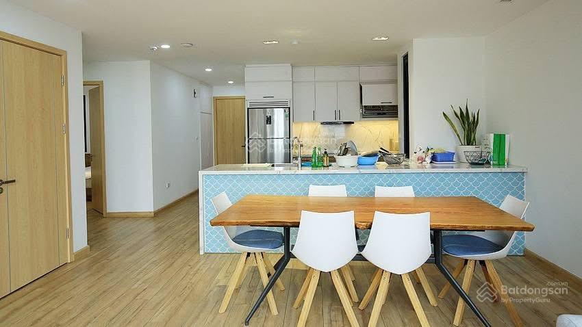 Chính chủ gửi bán toà nhà apartment phố xuân diệu 180m2, 8 tầng, mt 9.5m. giá thoả thuận
