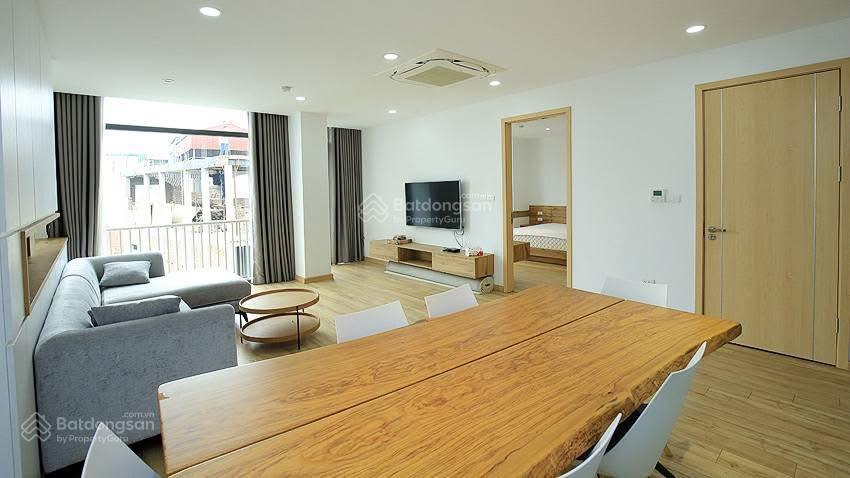 Chính chủ gửi bán toà nhà apartment phố xuân diệu 180m2, 8 tầng, mt 9.5m. giá thoả thuận