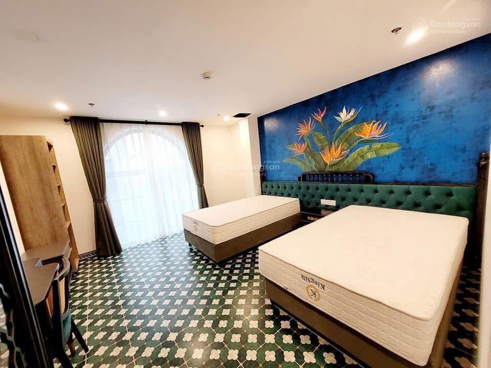 Chính chủ gửi bán tòa khách sạn mặt phố trần thái tông 320m², 9 tầng lô góc, mt 11m. giá 195 tỷ