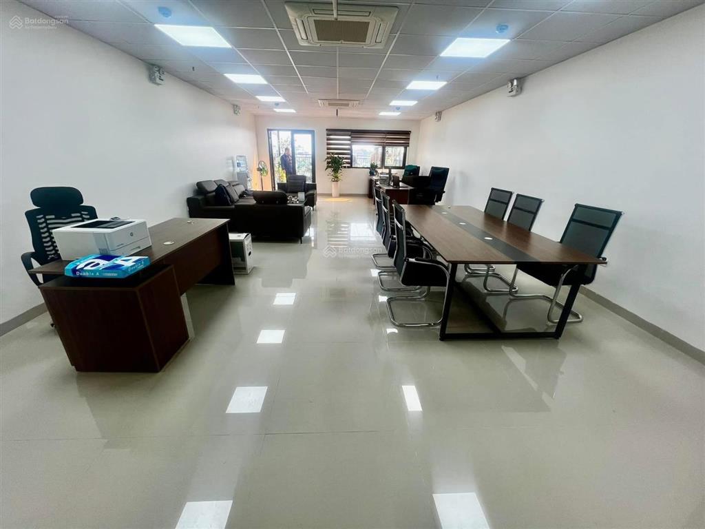 Chủ nhà gửi bán toà nhà mặt phố nguyễn du140m2,10 tầng,mt7.5m.giá150tỷ.0888 999 ***