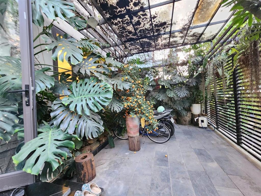 Chính chủ gửi bán biệt thự thành phố giao lưu phạm văn đồng180m2,4 tầng lô góc,mt22m.giá76tỷ