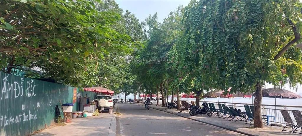 Chủ nhà gửi bán nhà mặt hồ quảng an quảng khánh 360m2,3 tầng,mt13m.giá350tỷ.0888 999 ***