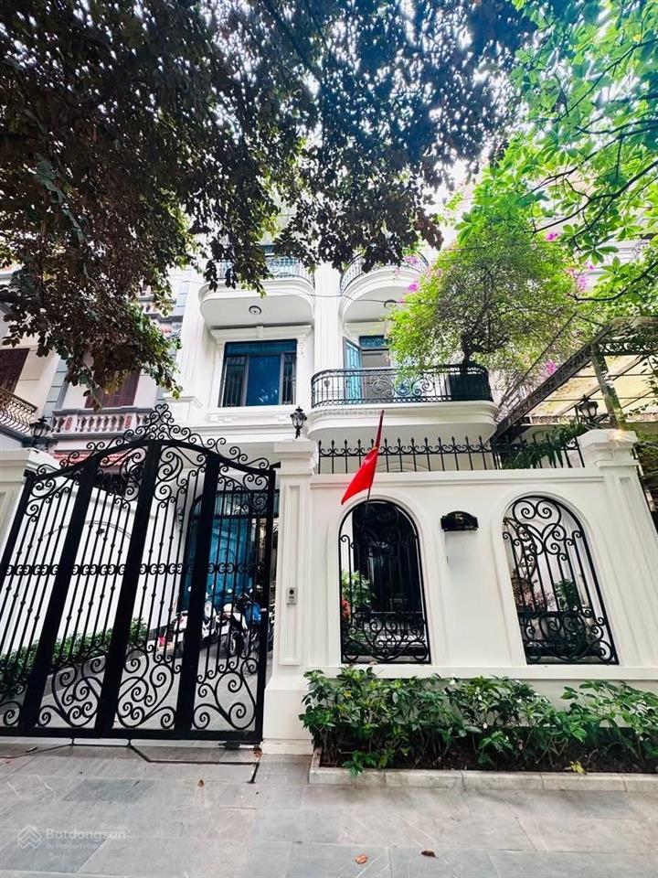 Chủ nhà gửi bán biệt thự lão thành cách mạng 170m2, 5 tầng lô góc, mt 9m. giá 71tỷ