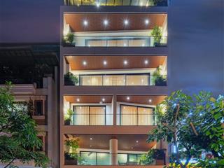 Chính chủ gửi bán nhà mặt hồ quảng an  quảng bá 135m2, 8 tầng lô góc, mt 8.5m. giá 140tỷ