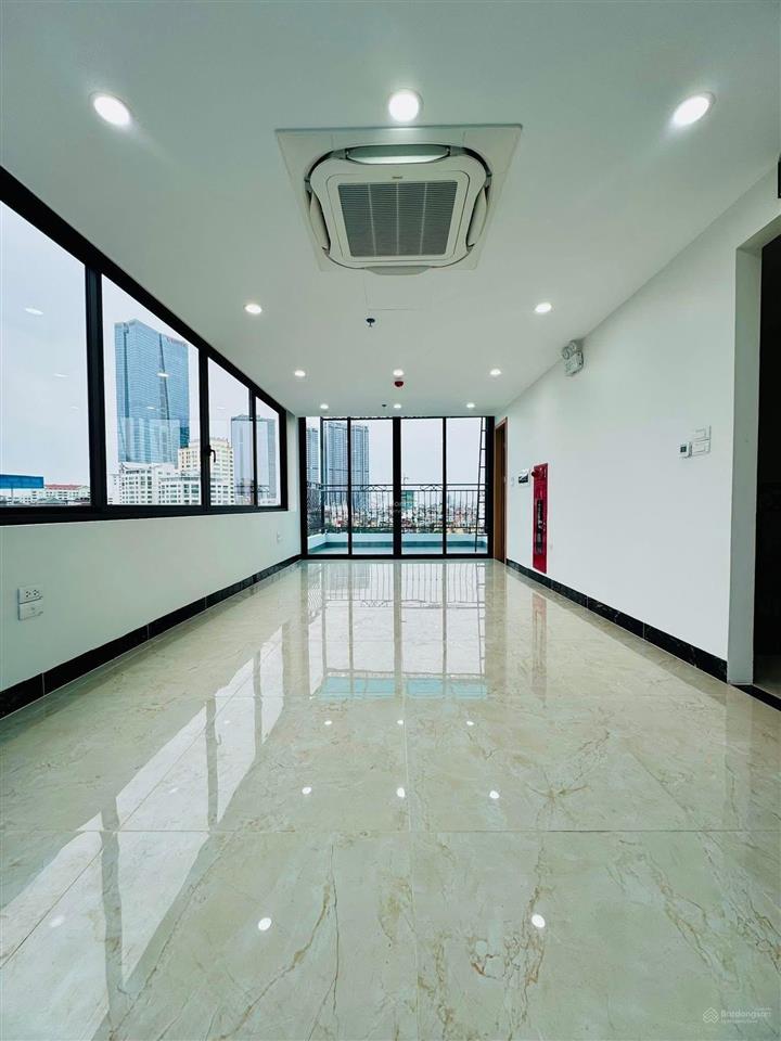 Chủ nhà gửi bán nhà mặt phố linh lang kim mã thượng70m2,7 tầng lô góc,mt6m.giá40tỷ