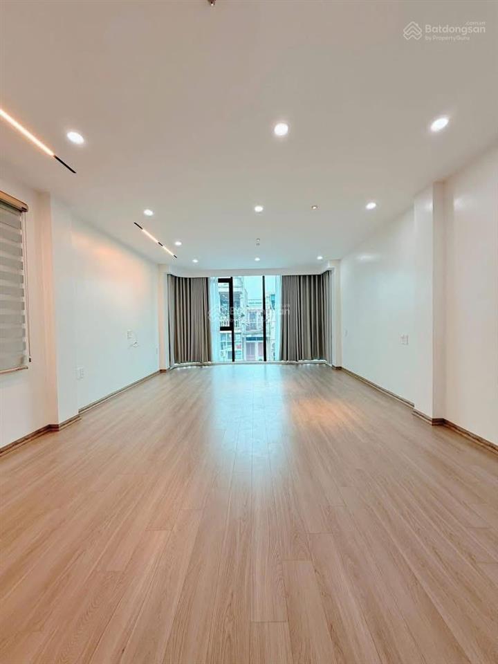 Chính chủ gửi bán nhà mặt phố thái hà 60m2,9 tầng,mt5m.giá45tỷ.0888 999 ***