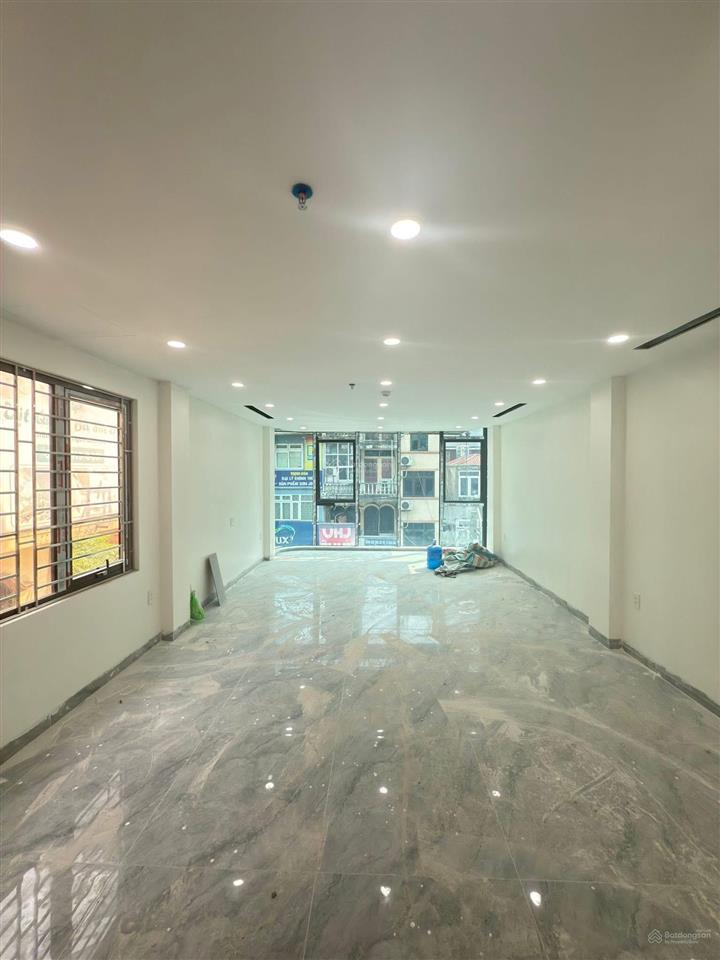Chính chủ gửi bán nhà mặt phố thái hà 60m2,9 tầng,mt5m.giá45tỷ.0888 999 ***