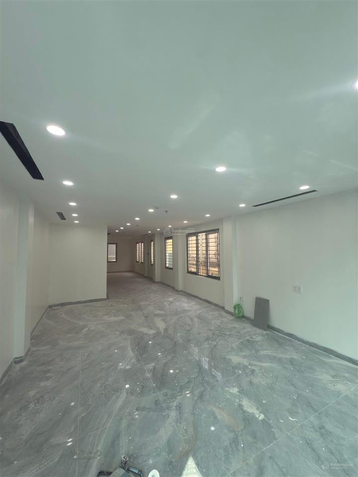 Chính chủ gửi bán nhà mặt phố thái hà 60m2,9 tầng,mt5m.giá45tỷ.0888 999 ***