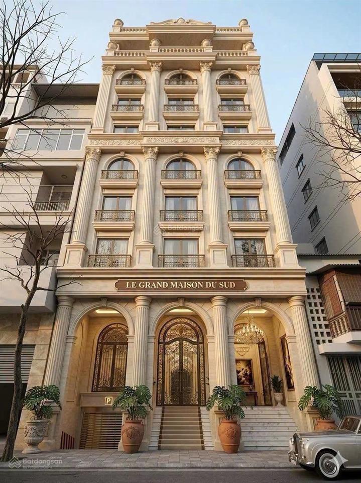 Chính chủ gửi bán khách sạn mặt phố giang văn minh 300m2, 10 tầng lô góc, mt 16m. giá 290 tỷ