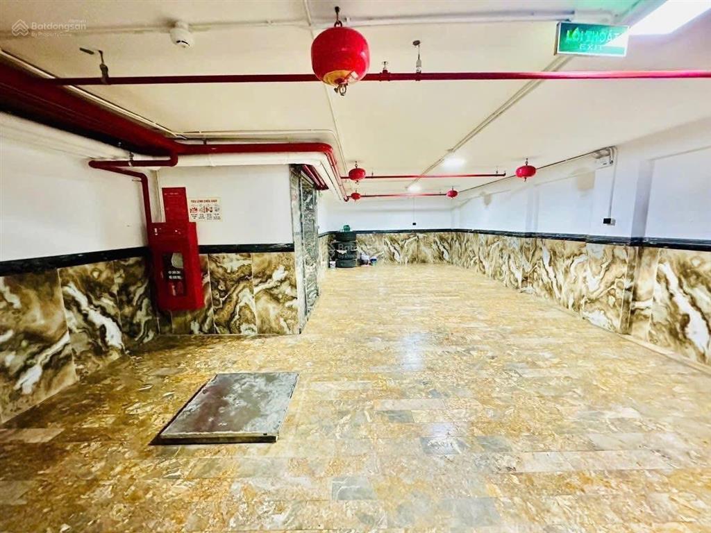 Chính chủ gửi bán nhà mặt phố khúc thừa dụ 70m², 8 tầng, mt5m. giá50 tỷ. 0888 999 ***