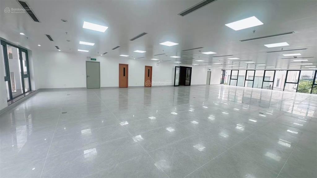 Chính chủ gửi bán tòa văn phòng mặt phố vũ phạm hàm 280m2, 9 tầng lô góc, mt 25m. giá thoả thuận