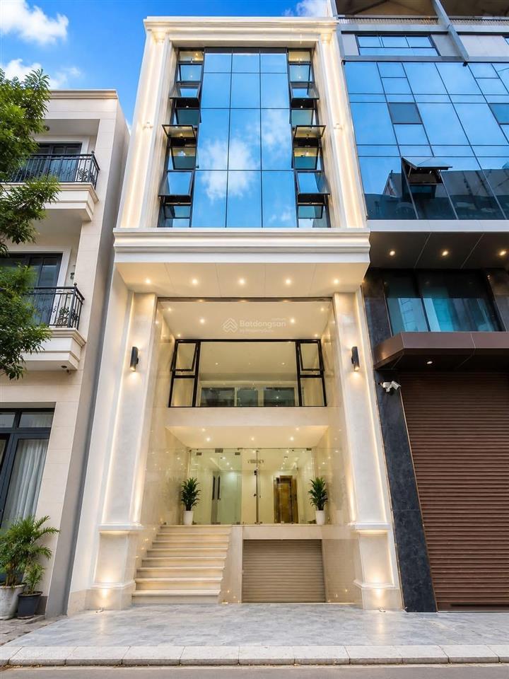 Chính chủ gửi bán nhà mặt phố trần phú100m2,6 tầng,mt6m.giáthoả thuận.0888 999 ***