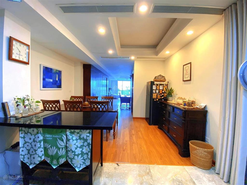 Chính chủ gửi bán tòa nhà mặt phố trúc bạch  nguyễn khắc hiếu 230m2, 11 tầng, mt 7.5m. giá 160tỷ