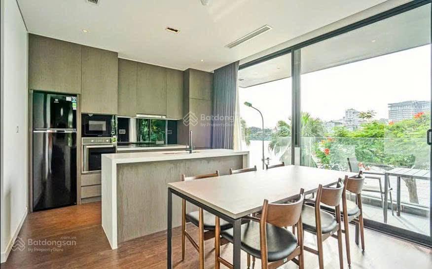 Chính chủ gửi bán nhà mặt hồ nguyễn đình thi 290m2, 7 tầng, mt 10m. giá thoả thuận.  0888 999 ***