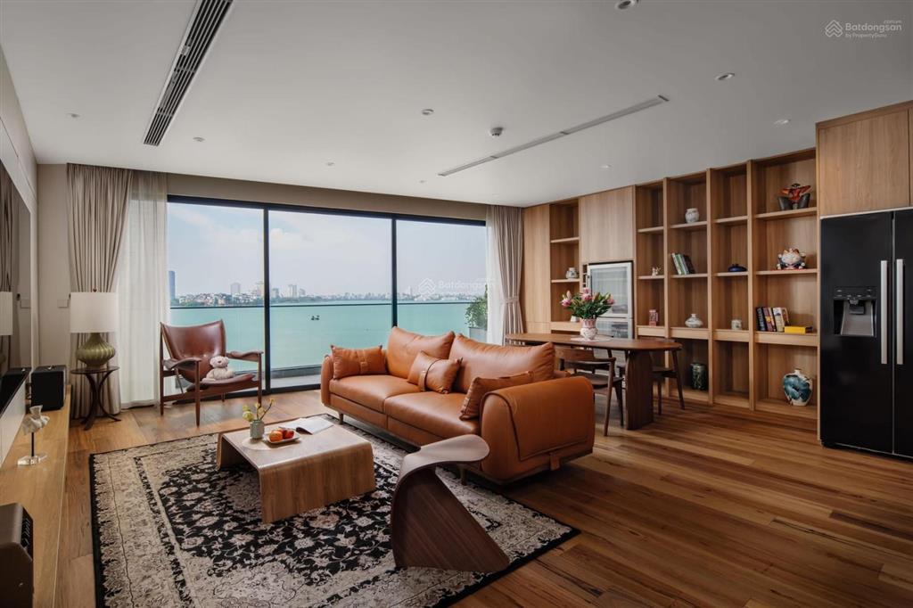 Chính chủ gửi bán nhà mặt hồ nguyễn đình thi 290m2, 7 tầng, mt 10m. giá thoả thuận.  0888 999 ***