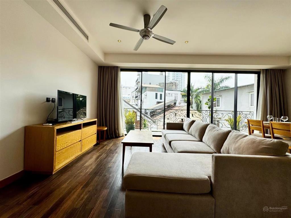 Chính chủ gửi bán tòa nhà mặt phố quang trung  thợ nhuộm 120m2, 8 tầng, mt 10m. giá 130tỷ.