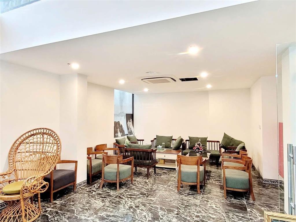 Chính chủ gửi bán khách sạn mặt phố vạn phúc 300m2, 10 tầng lô góc, mt 16m. giá 290 tỷ