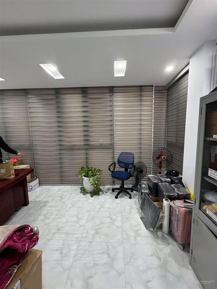 Chính chủ gửi bán nhà mặt phố xuân quỳnh 90m2, 6 tầng, mt 5m. giá 42 tỷ.  0888 999 ***