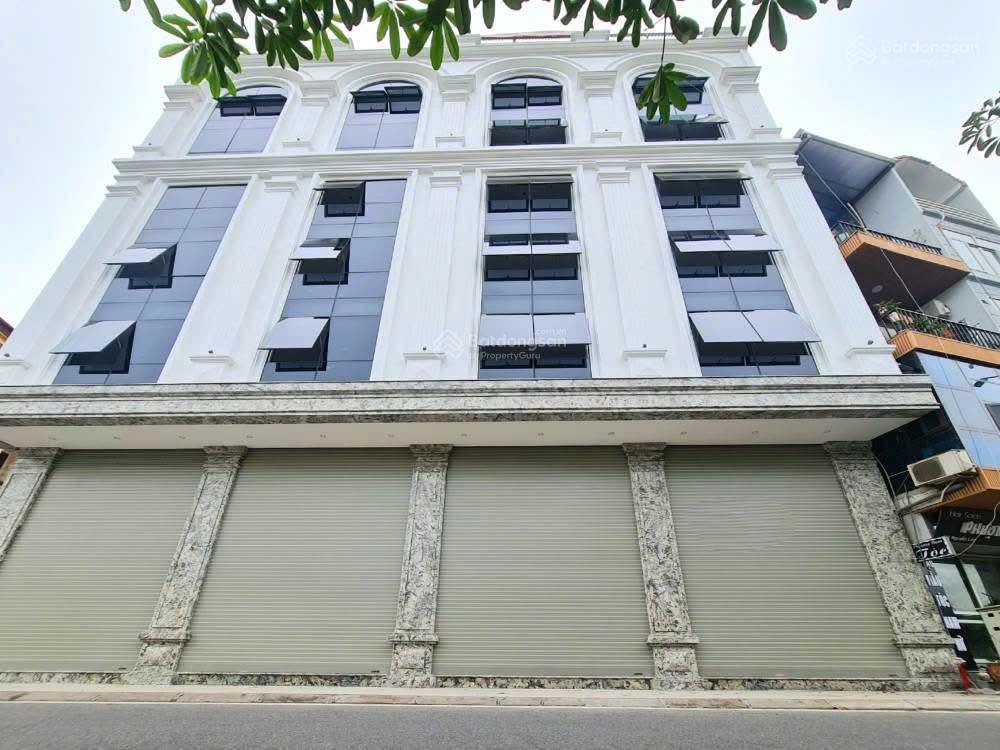 Chính chủ gửi bán nhà mặt phố kim mã 640m2, 1 tầng, mặt tiền 20m. giá thỏa thuận.  0888 999 ***