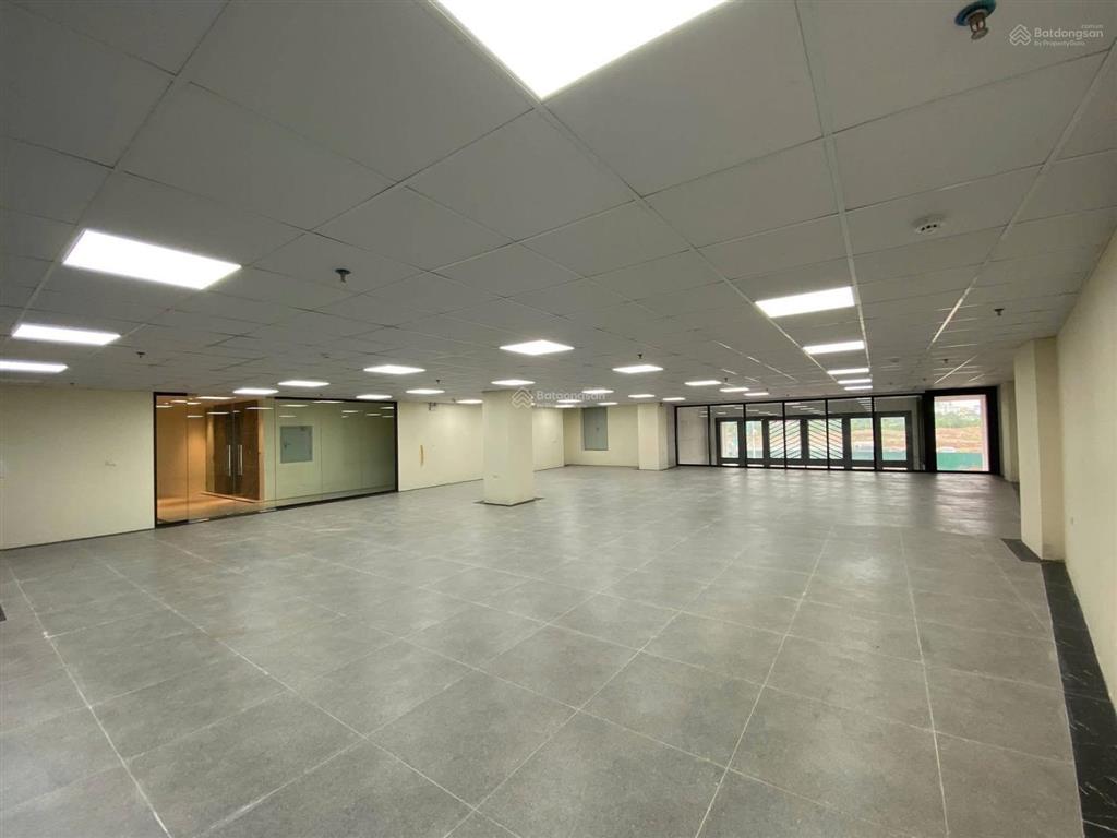 Chính chủ gửi bán tòa văn phòng mặt phố trung hoà 280m2, 9 tầng lô góc, mt 25m. giá thoả thuận
