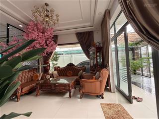 Bán biệt thự kdt phước long a đối diện công viên , sổ hoàn công rất đẹp