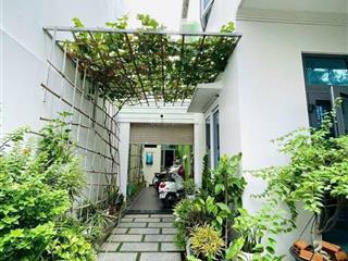 Bán căn biệt thự mini mặt tiền đường lê chân trung tâm tp nha trang