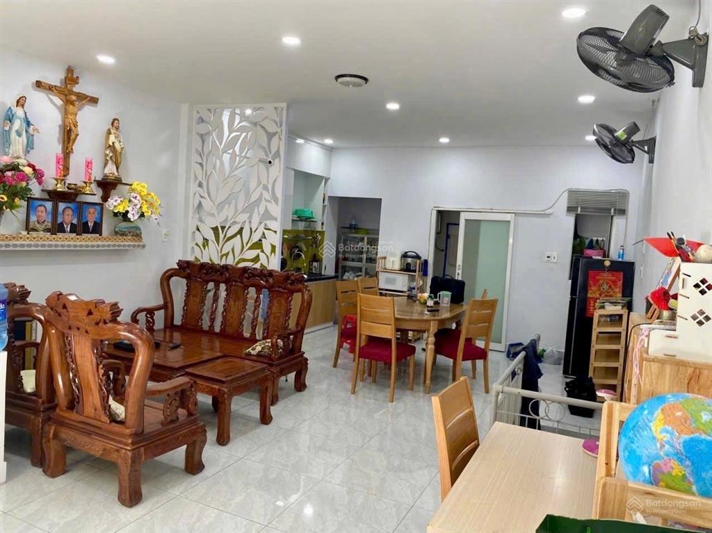 Nhà 3 tầng mặt tiền kinh doanh đường trần quý cáp trung tâm tp nha trang