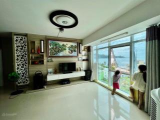 Bán căn hộ view biển sổ hồng lâu dài xịn sò ngay bãi tắm hòn chồng nha trang