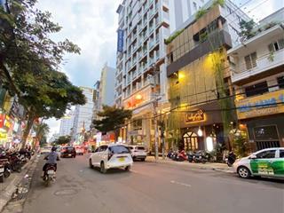 Bán nhà 4 tầng trung tâm phố tây nha trang ngang 8,3m siêu siêu đẹp