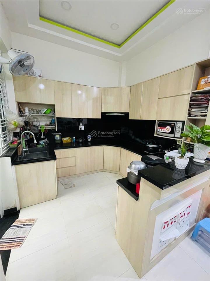 Bán căn biệt thự 2 tầng mặt tiền đường lê chân  tp nha trang chỉ 20 tỷ