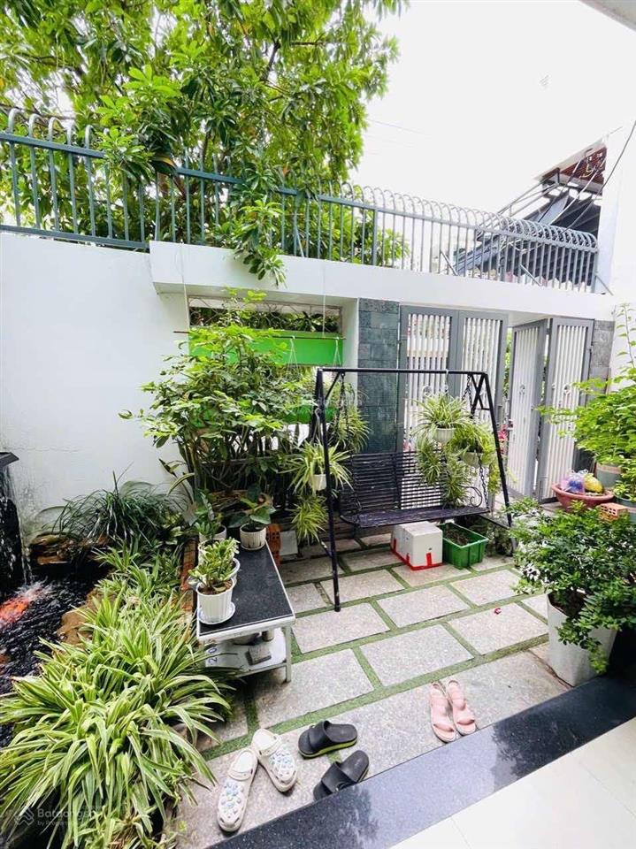 Bán căn biệt thự 2 tầng mặt tiền đường lê chân  tp nha trang chỉ 20 tỷ