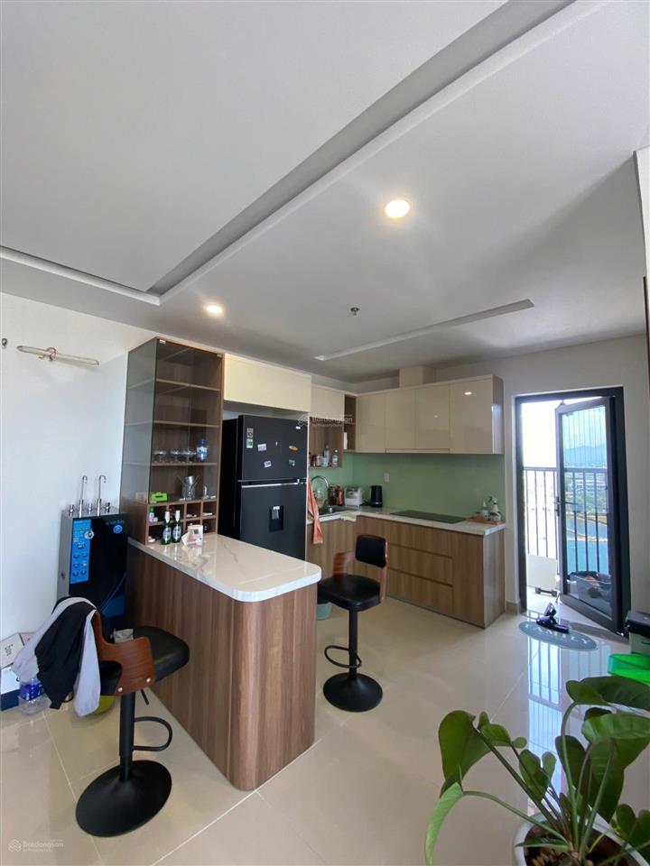 Cho thuê căn góc view sông và view công viên toà ct2 vcn phước long rất đẹp