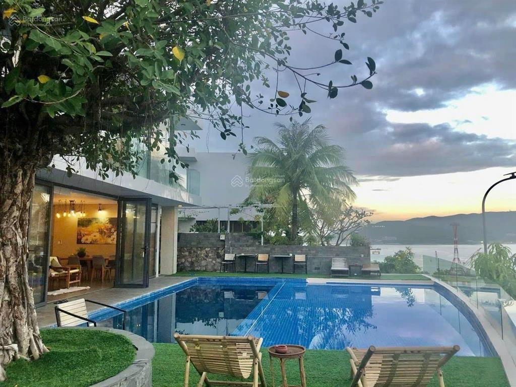 Bán căn biệt thự anh nguyễn view biển siêu đẹp tp nha trang giá tốt