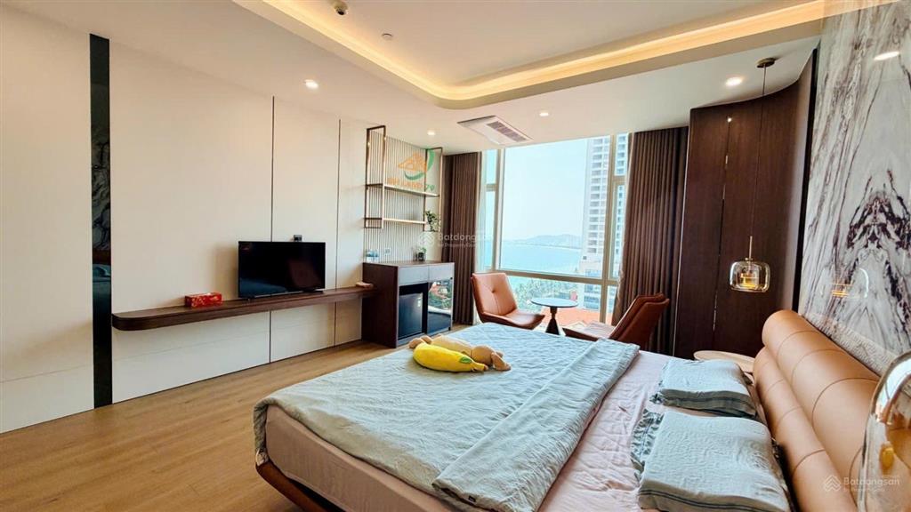 Bán căn hộ mặt biển tòa nha trang center 3 phòng ngủ giá chỉ 18 tỷ