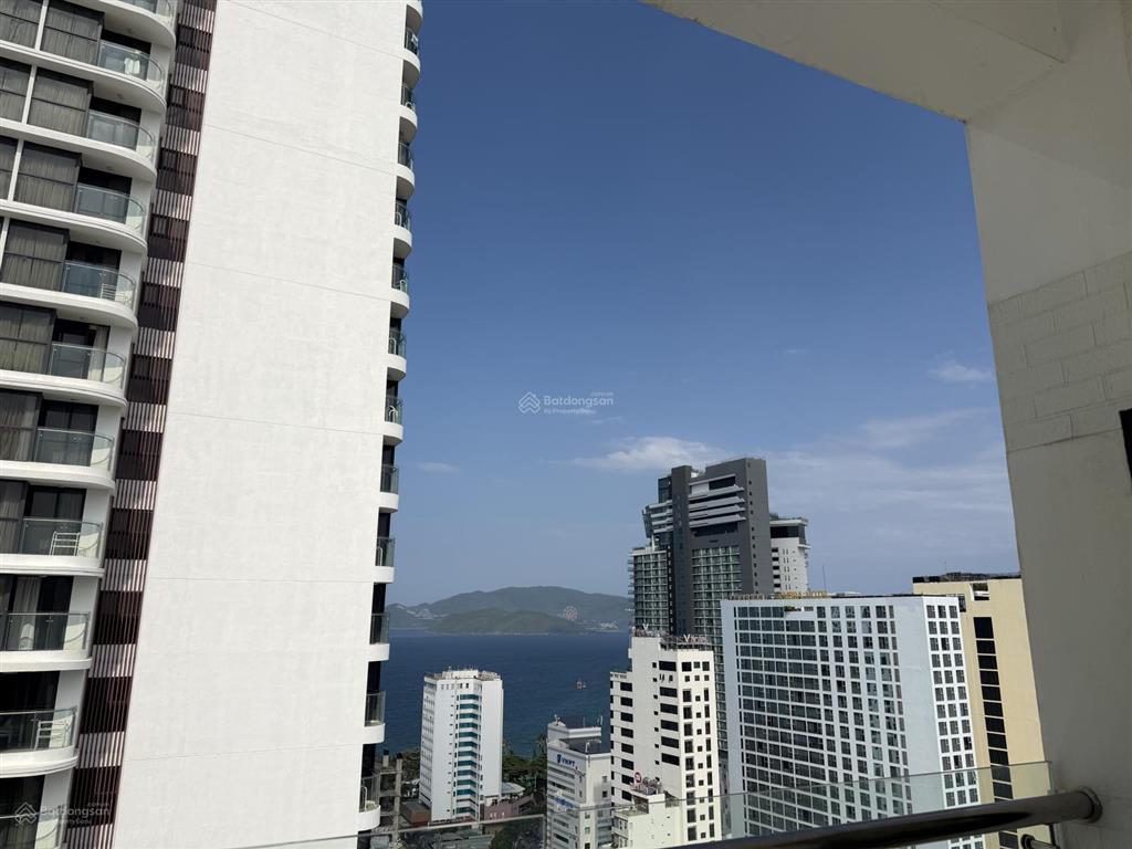 Bán căn penthouse hud building nha trang view biển siêu hiếm