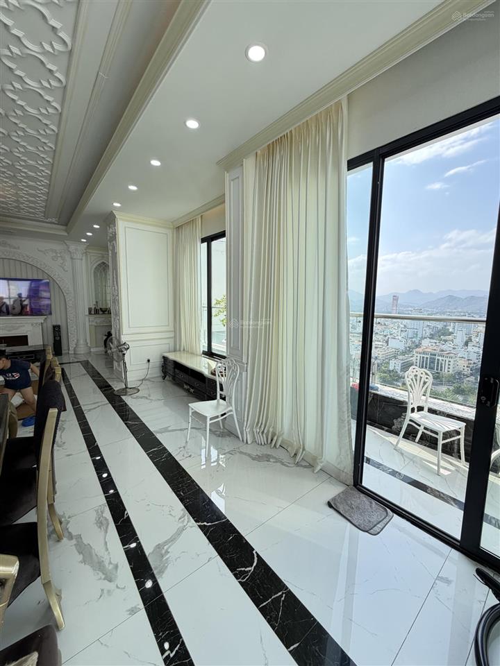 Bán căn penthouse hud building nha trang view biển siêu hiếm