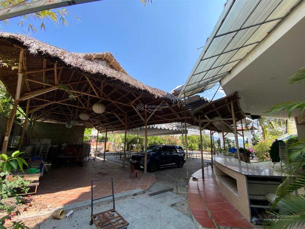 Chủ cho thuê mảnh đất 1350m2 mặt biển hòn chồng tp nha trang