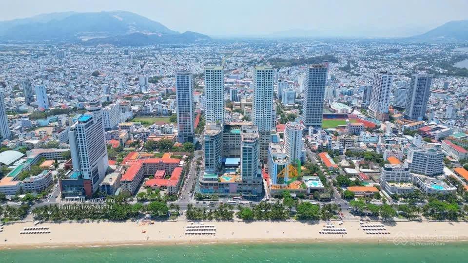Căn góc 5 phòng ngủ mặt biển tòa nha trang center giá tốt
