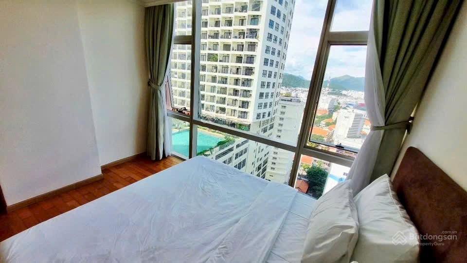 Căn góc 5 phòng ngủ mặt biển tòa nha trang center giá tốt