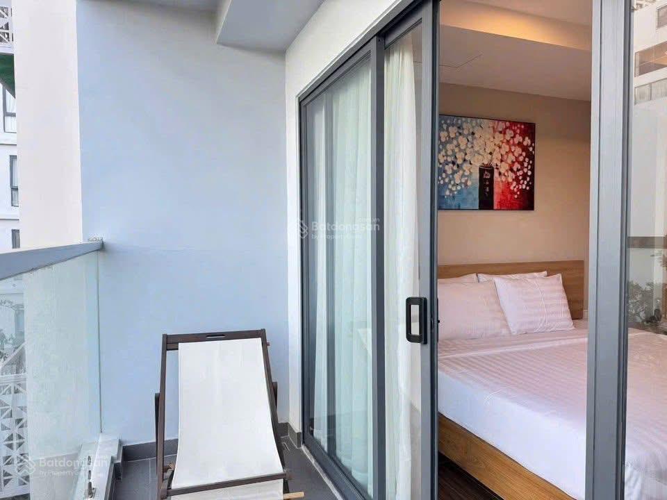 Bán khách sạn 7 tầng hẻm oto trung tâm trần phú nha trang dòng tiền tốt