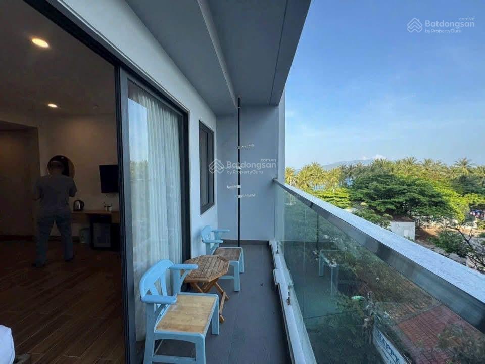 Bán khách sạn 7 tầng hẻm oto trung tâm trần phú nha trang dòng tiền tốt