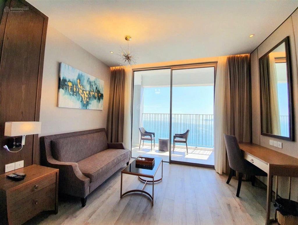 Bán căn hộ panorama view trực diện biển và quảng trường 2/4 nha trang cực đẹp