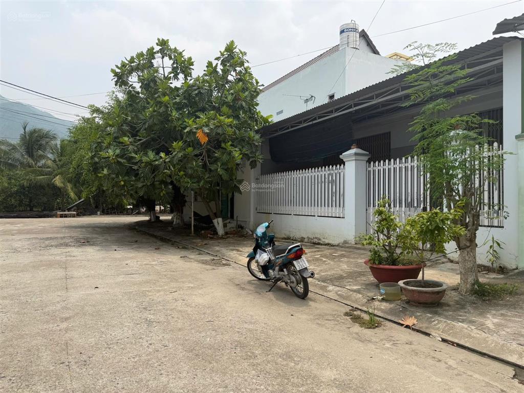 Bán căn nhà cấp 4 khu tái định cư diên an  diên khánh  khánh hòa đường 13m