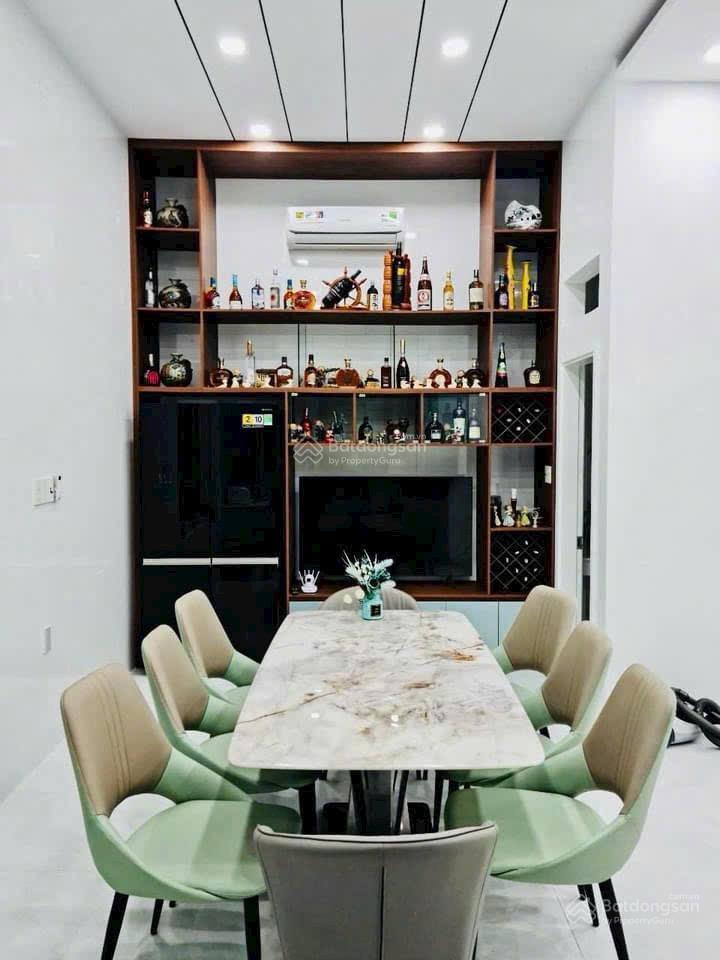 Bán căn biệt thự 4 tầng mặt đường lê chân tp nha trang