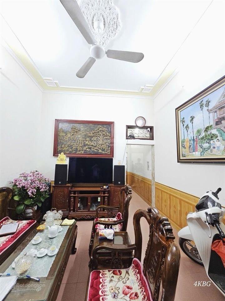 Bán nhà trung văn, nam từ liêm, gần tố hữu. hiếm nhà bán. ở ngay. 43m2*4 tầng. chỉ 5,65tỷ. xem ngay