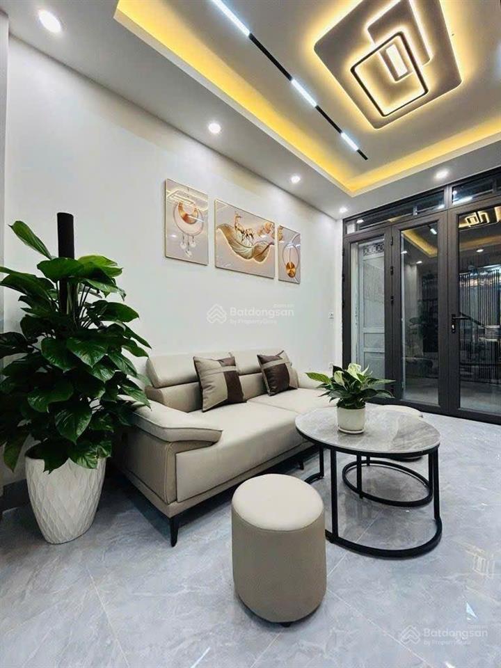 Nhà đẹp tố hữu, ô tô đỗ cửa. thoáng đẹp. khu dân trí cao, nhà mới 5 tầng. nhỉnh 8 tỷ. xem nhanh